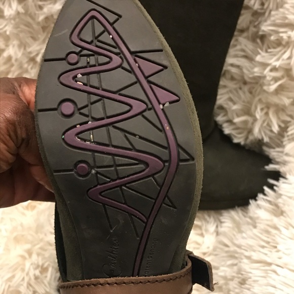 Earthies sage green 3-4 boots - Picture 6 of 6